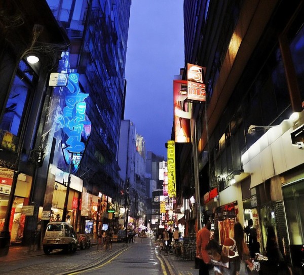 雅朵酒店餐饮服务，品质与创新并存，满足您的期待